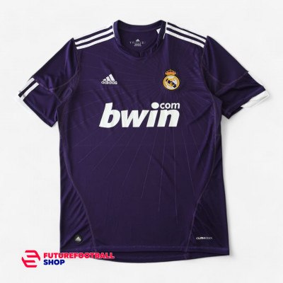Ретро футболка Реал Мадрид 2010/11 резервная